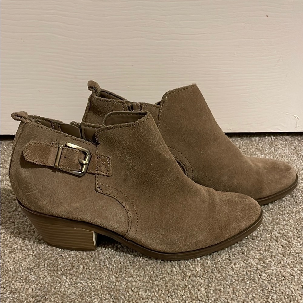 Sonoma Tan Ankle Booties with Decorative Buckle